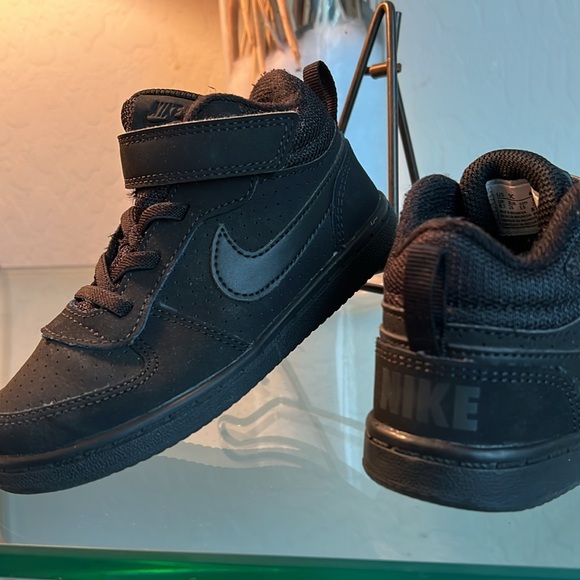 Nike, Kids' Court Borough 2 High Top Sneaker Big Kid - Picture 2 of 2